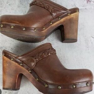 UGG Brown Leather Clogs with Braided Detail woman’s size 11